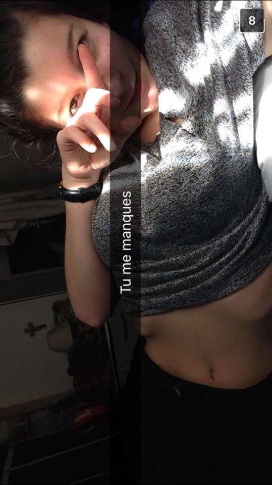 Francés snap slut
 #81282553