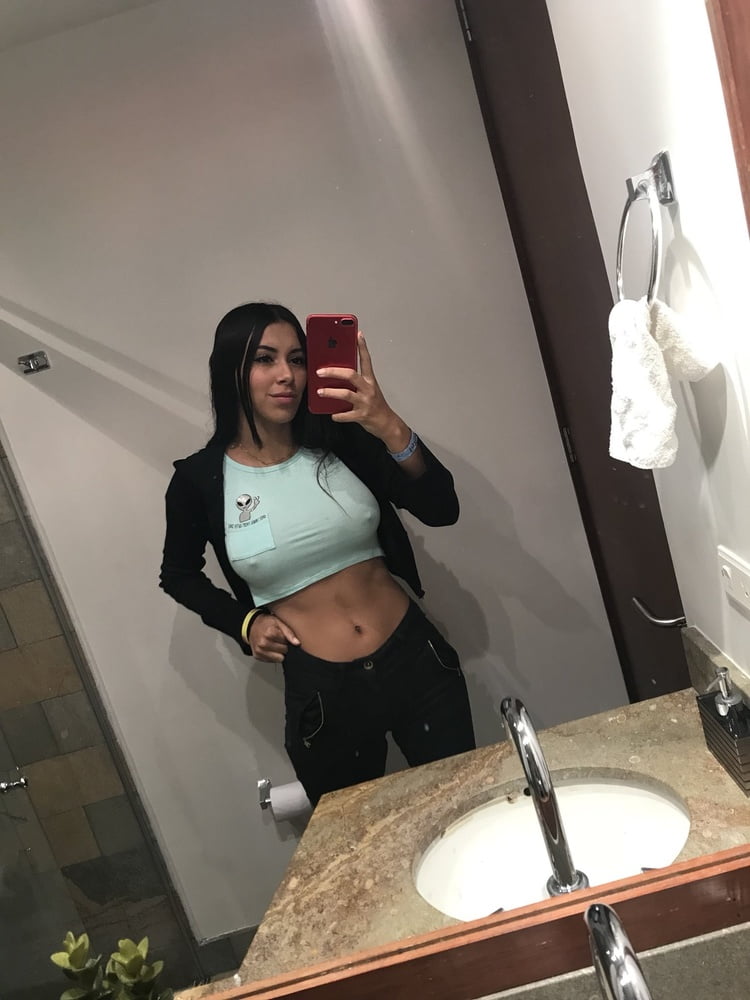 Sexy Latina #82598069