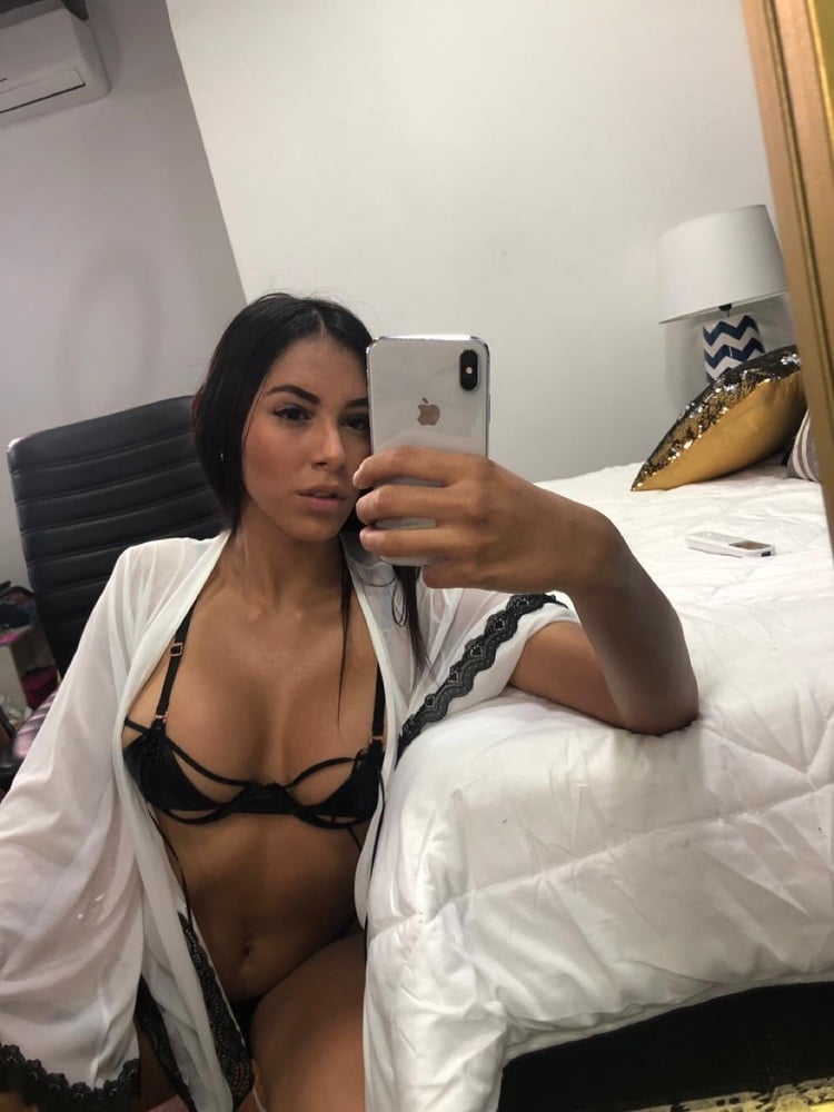 Sexy Latina #82599589