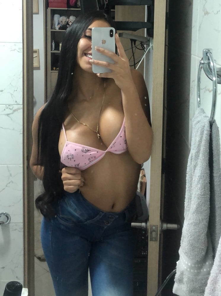 Sexy Latina #82599673