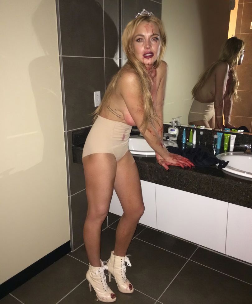 Lindsay Lohan nude #108675285