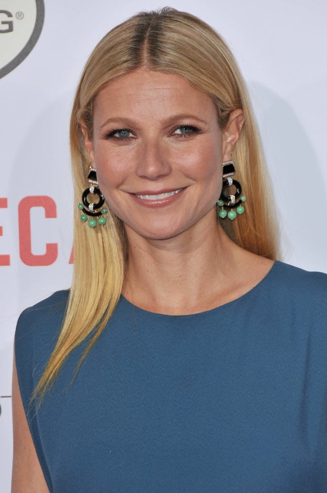 Lockdown Distraction - Gwyneth Paltrow #95696350