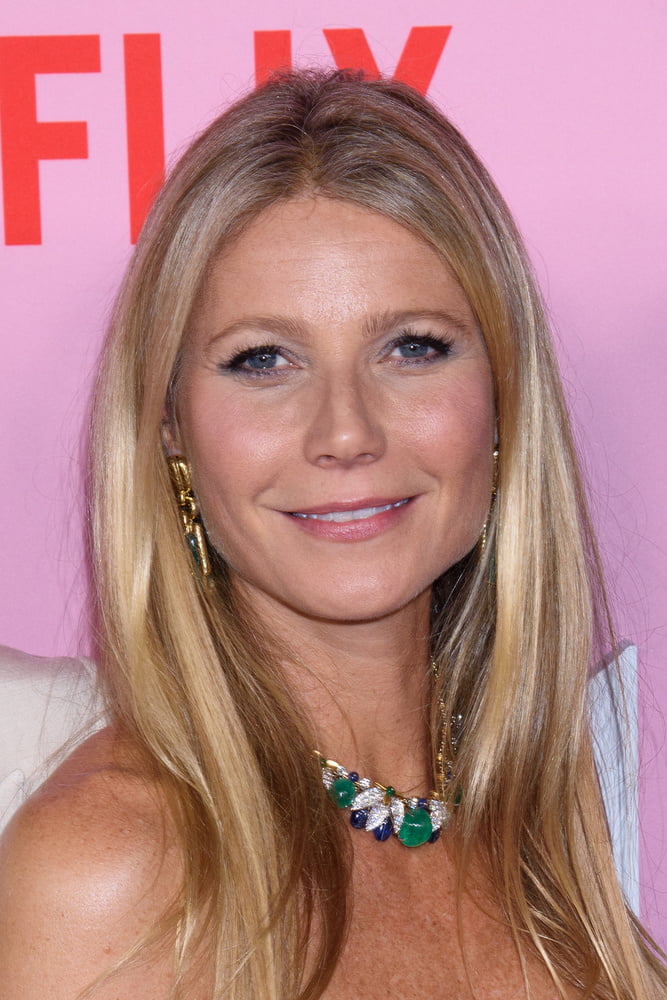 Lockdown Distraction - Gwyneth Paltrow #95696396