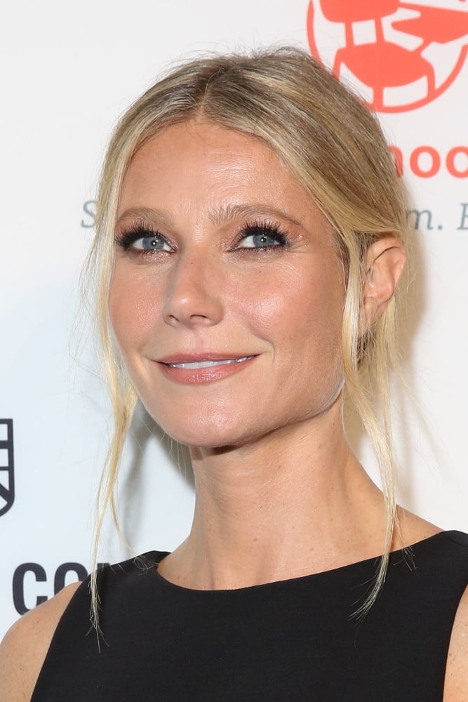 Lockdown Distraction - Gwyneth Paltrow #95696630