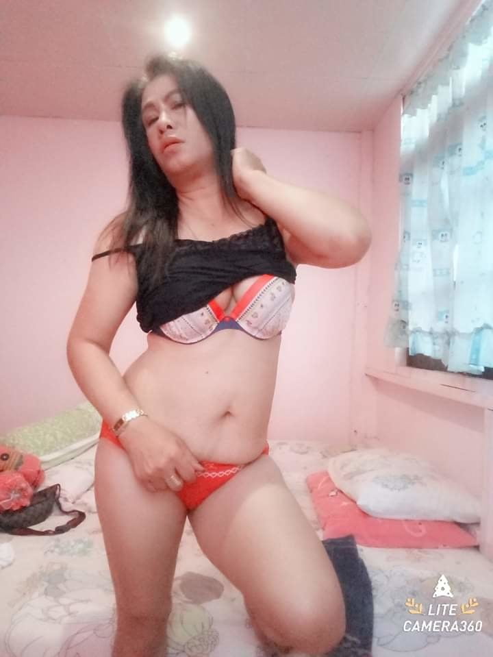 Ibu tetek besar #93634401