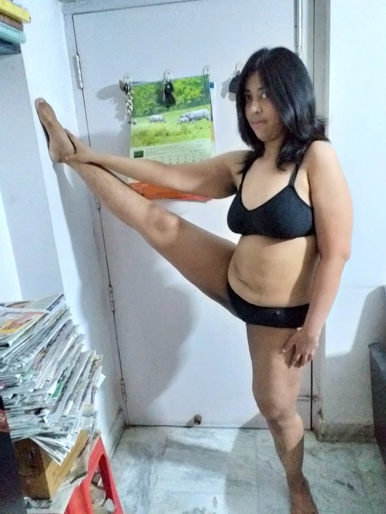 Yoga bikini  model #98851637