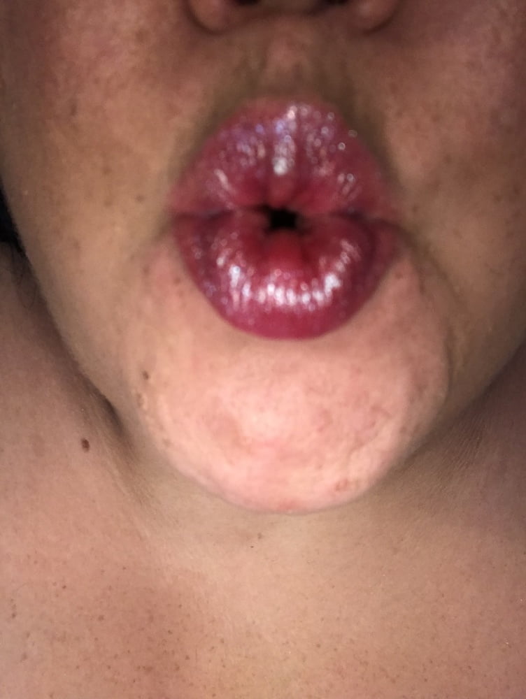 Saftige Lippen
 #106686258
