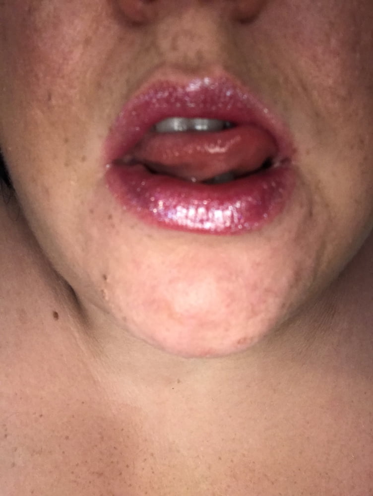 Lèvres juteuses
 #106686274
