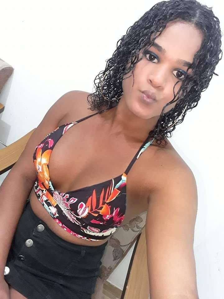フェイスブックのブラジル人女性の写真
 #91336262