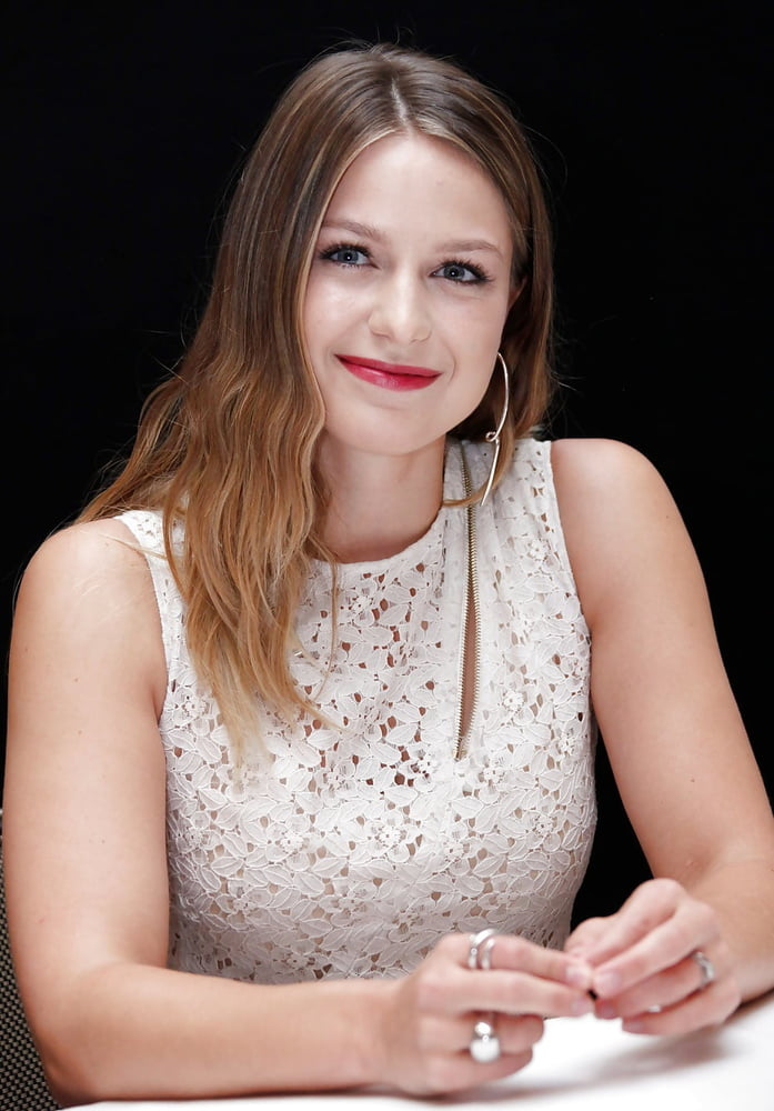 Melissa benoist material de golpe
 #88164803
