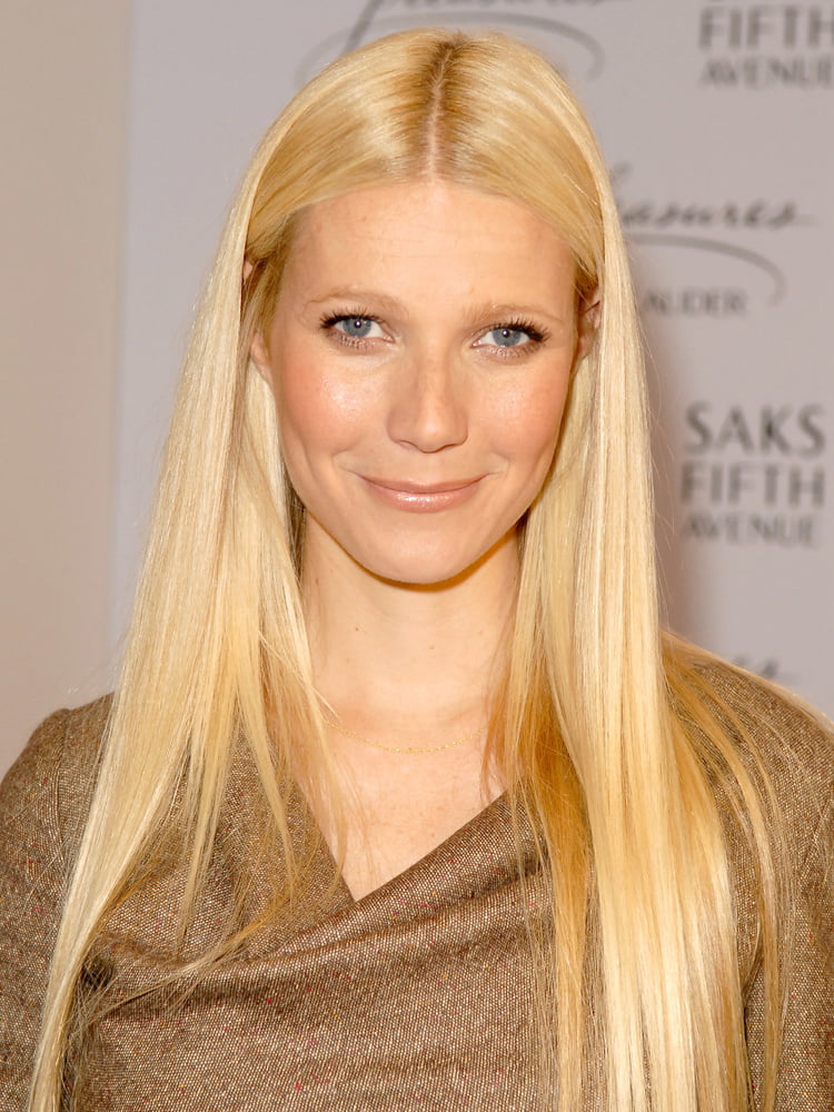 Sexy gwyneth
 #95861354