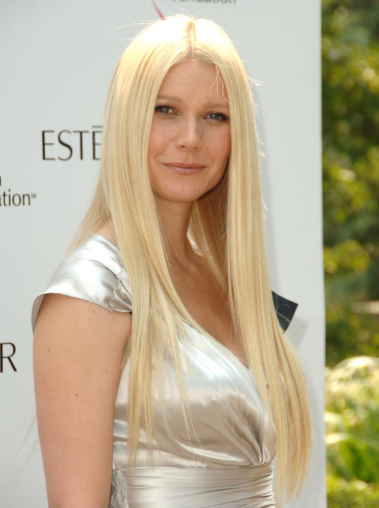 Sexy gwyneth
 #95861374