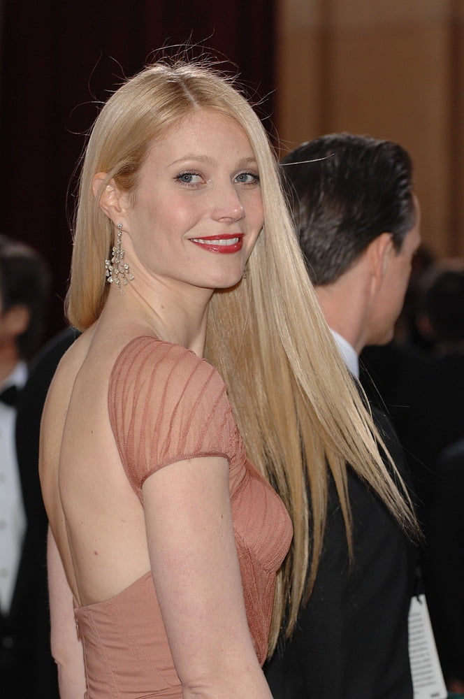 Sexy gwyneth
 #95861386