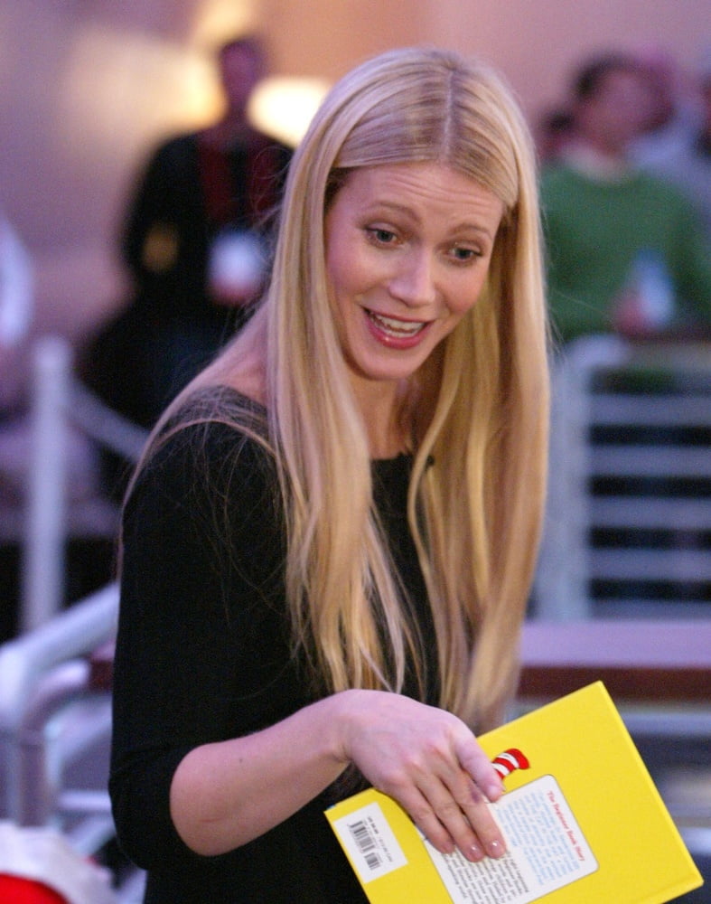 Sexy gwyneth
 #95861415