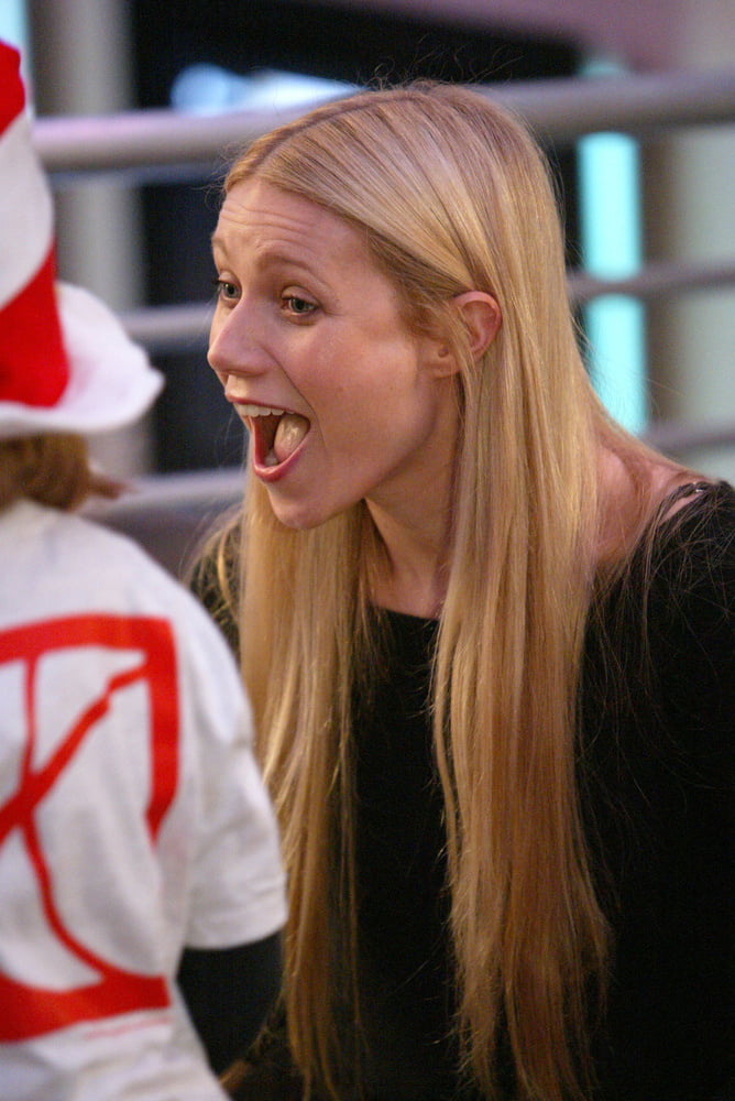 Sexy gwyneth
 #95861417