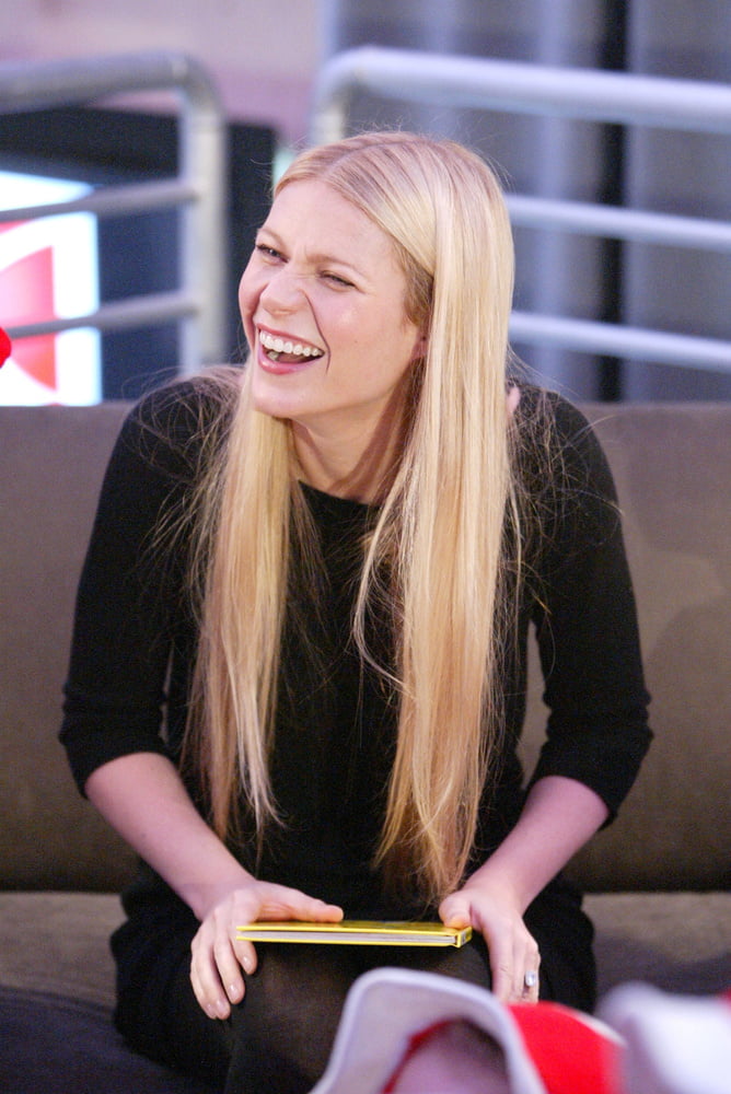 Sexy gwyneth
 #95861419