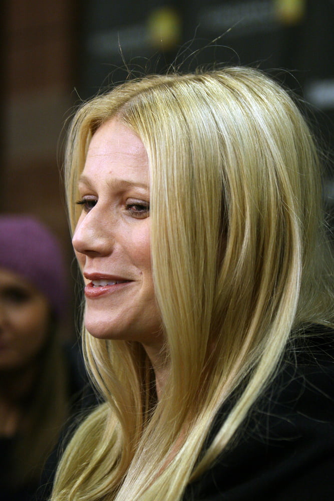 Sexy gwyneth
 #95861438