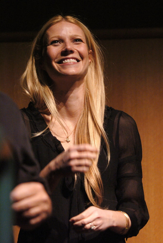 Sexy gwyneth
 #95861459