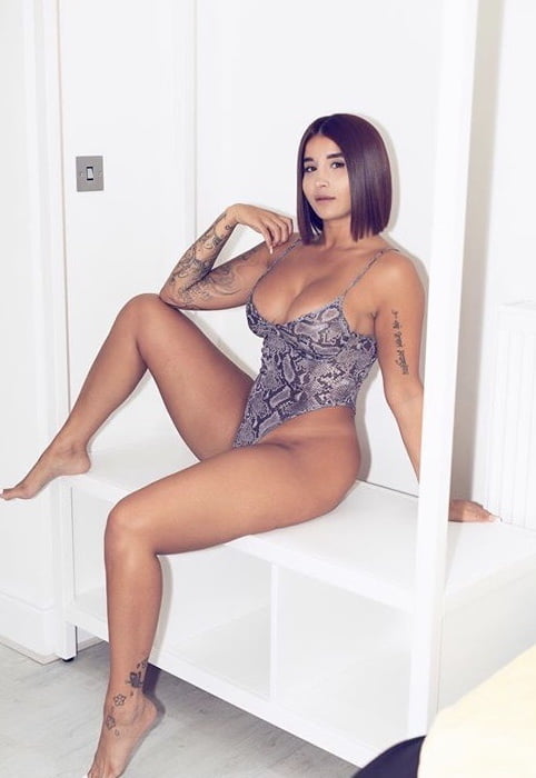 Valentines Day Wank Bank Babes #105732579