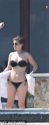 Ombelico e pancia di Kate Mara (corpo perfetto)
 #94237142
