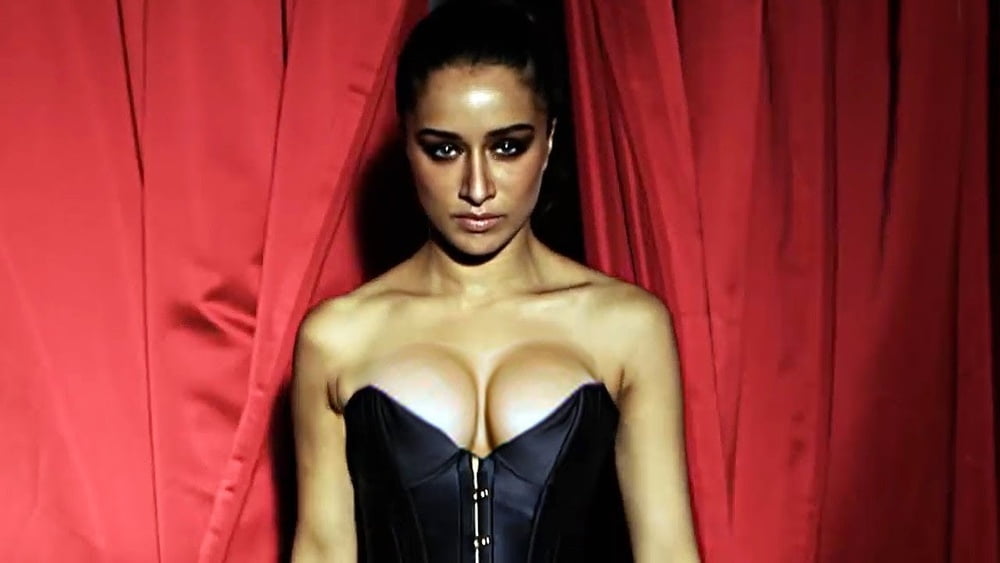 Masturbazione: le attrici di Bollywood più sexy
 #88617950
