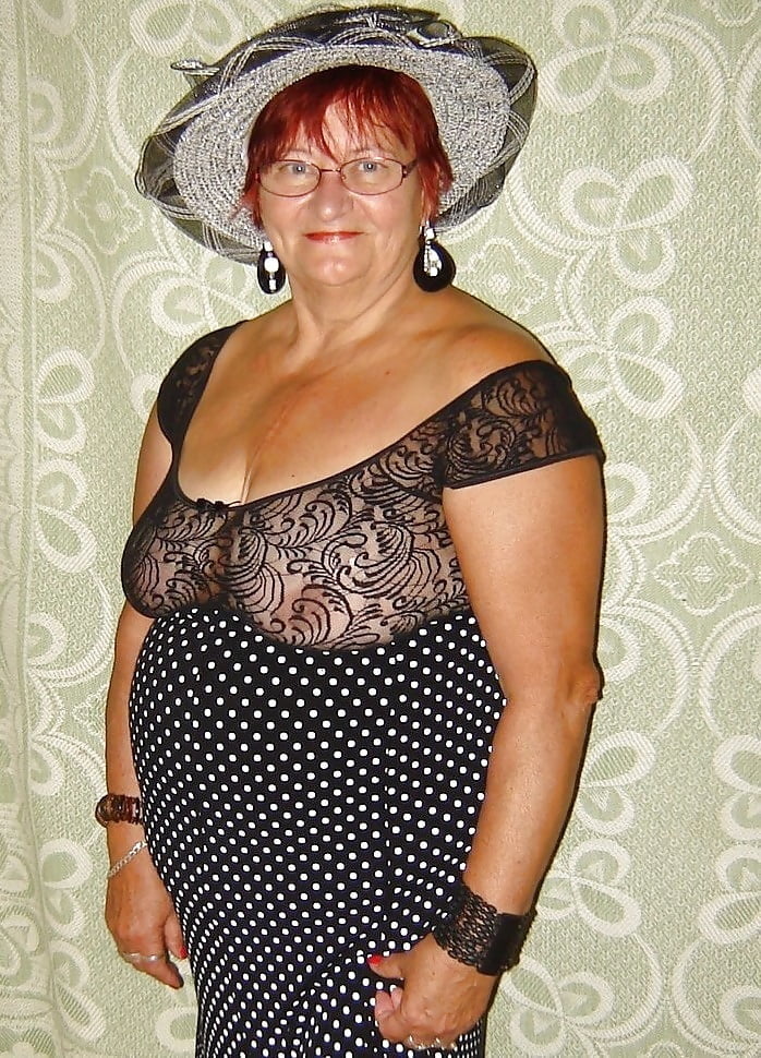 淫乱おばあちゃん
 #99794962