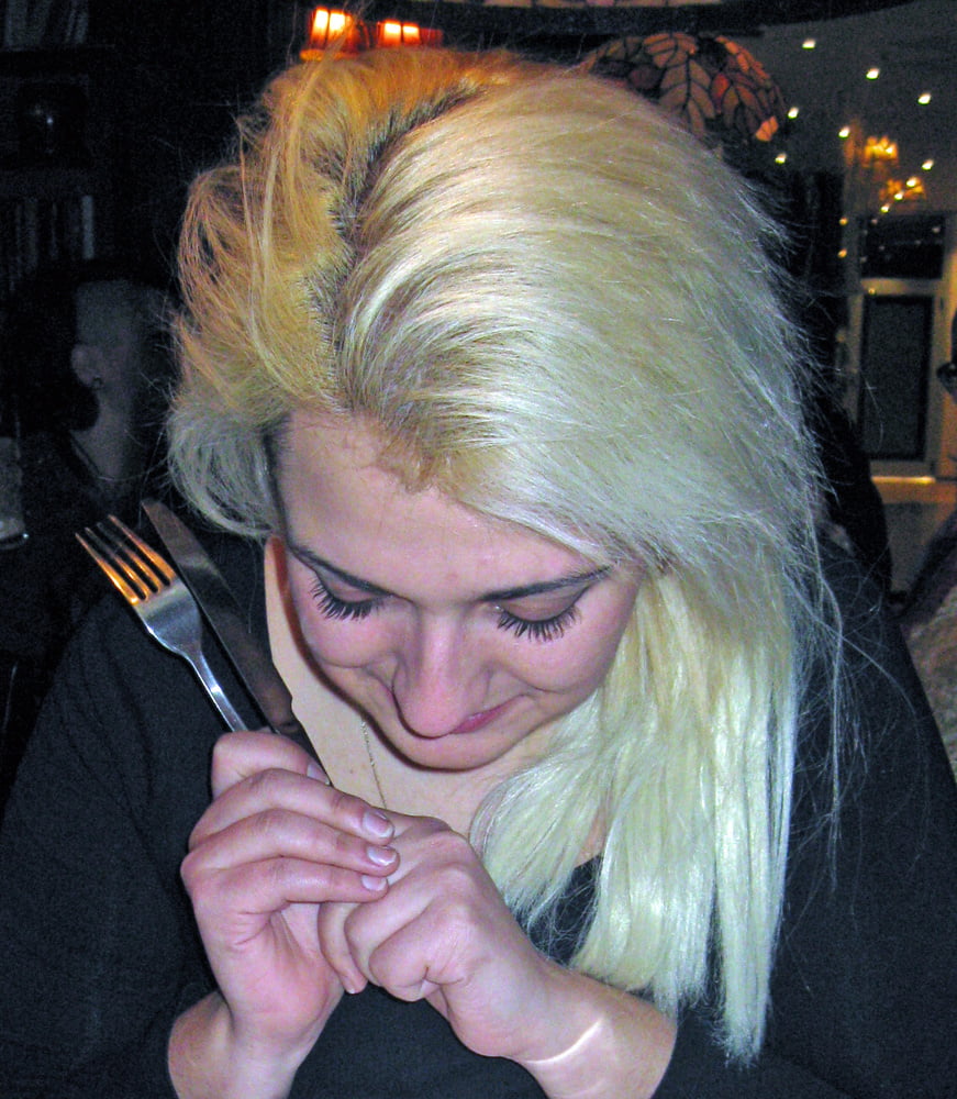 Buena amiga
 #94173222