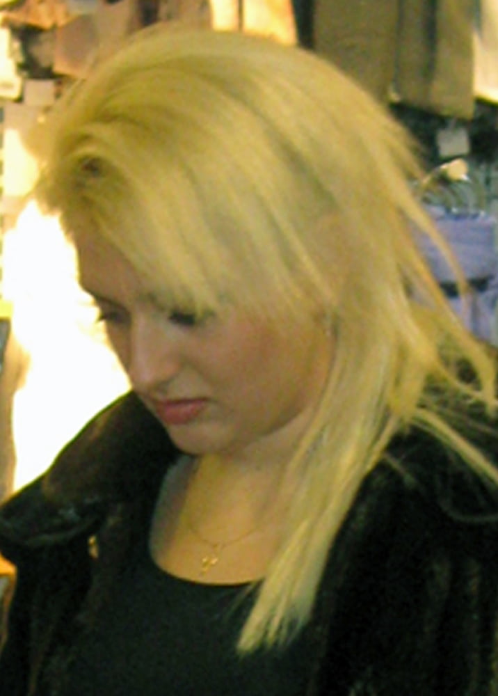 Buena amiga
 #94173237