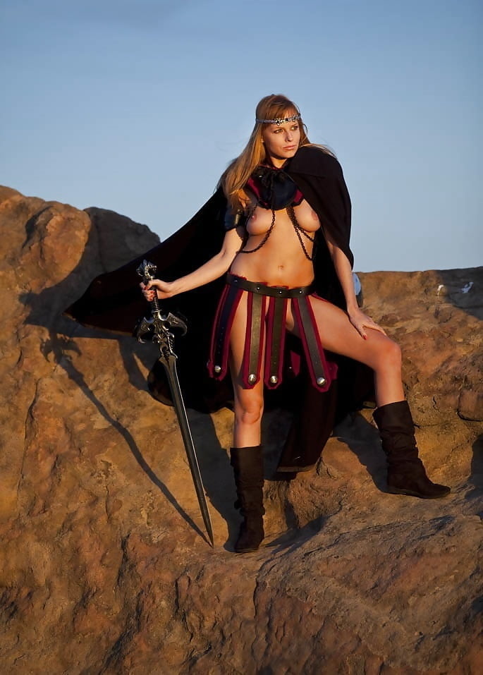 Caballeros con espadas, gladiadores, samuráis y ninjas
 #91499903