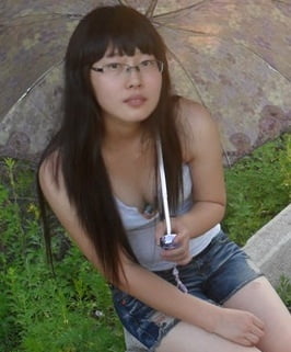 Asia Mädchen mit Brille 15
 #104807525
