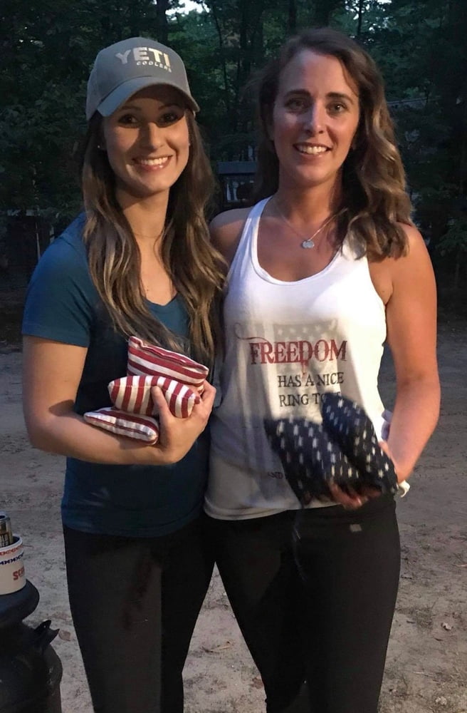 Random WebSluts #94370359