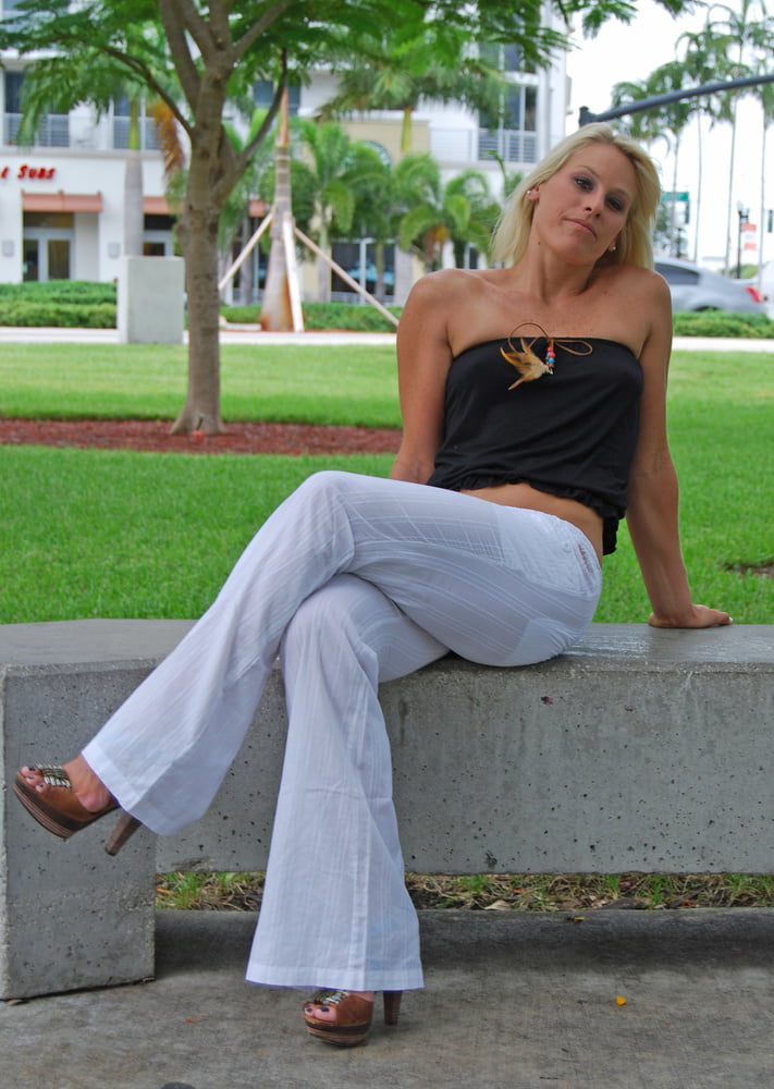 Cuzzies & auntz photoshoots...
 #87591263