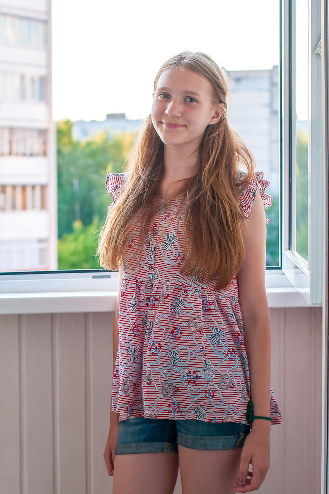 Cuzzies & auntz photoshoots...
 #87591269