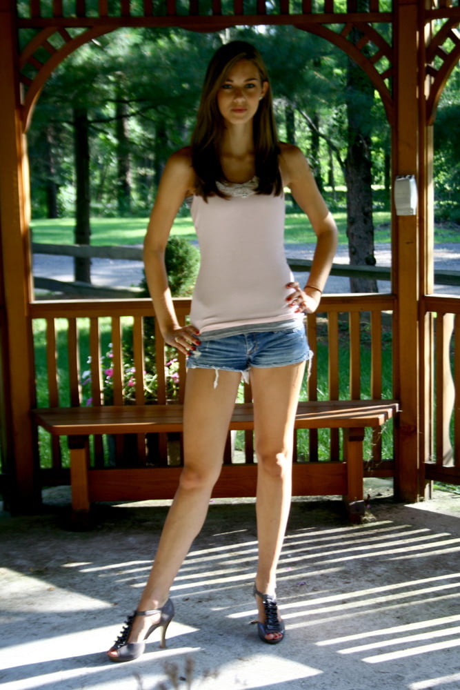 Cuzzies & auntz photoshoots...
 #87591280