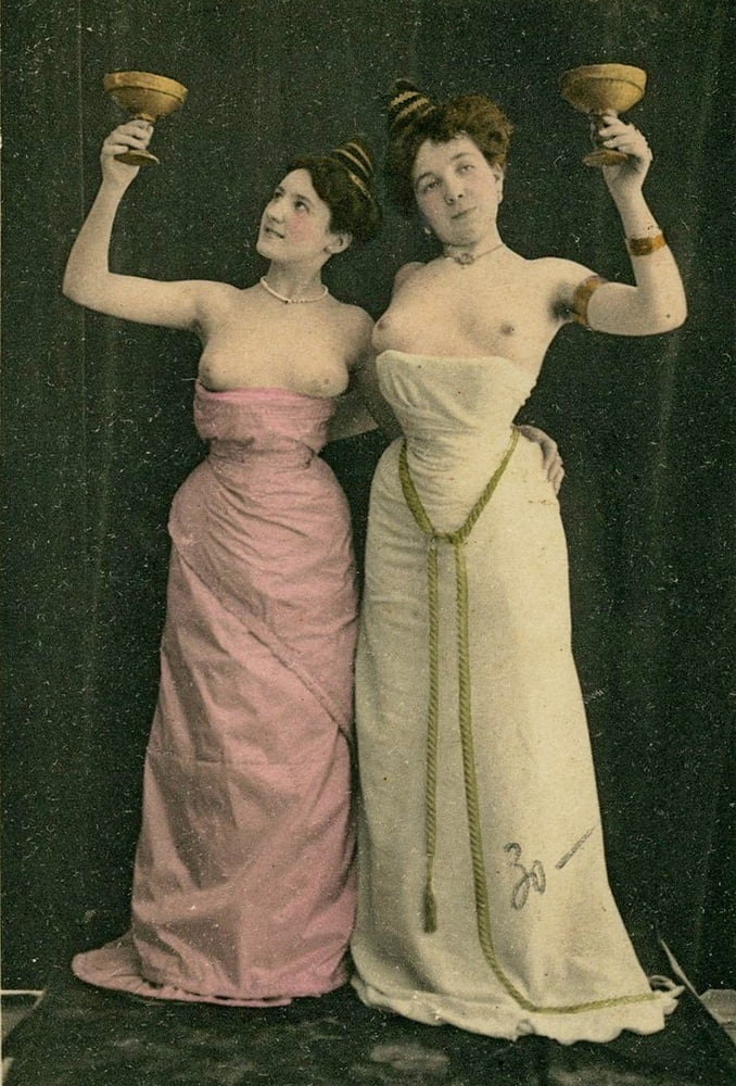 天然の毛深い女性
 #102101269