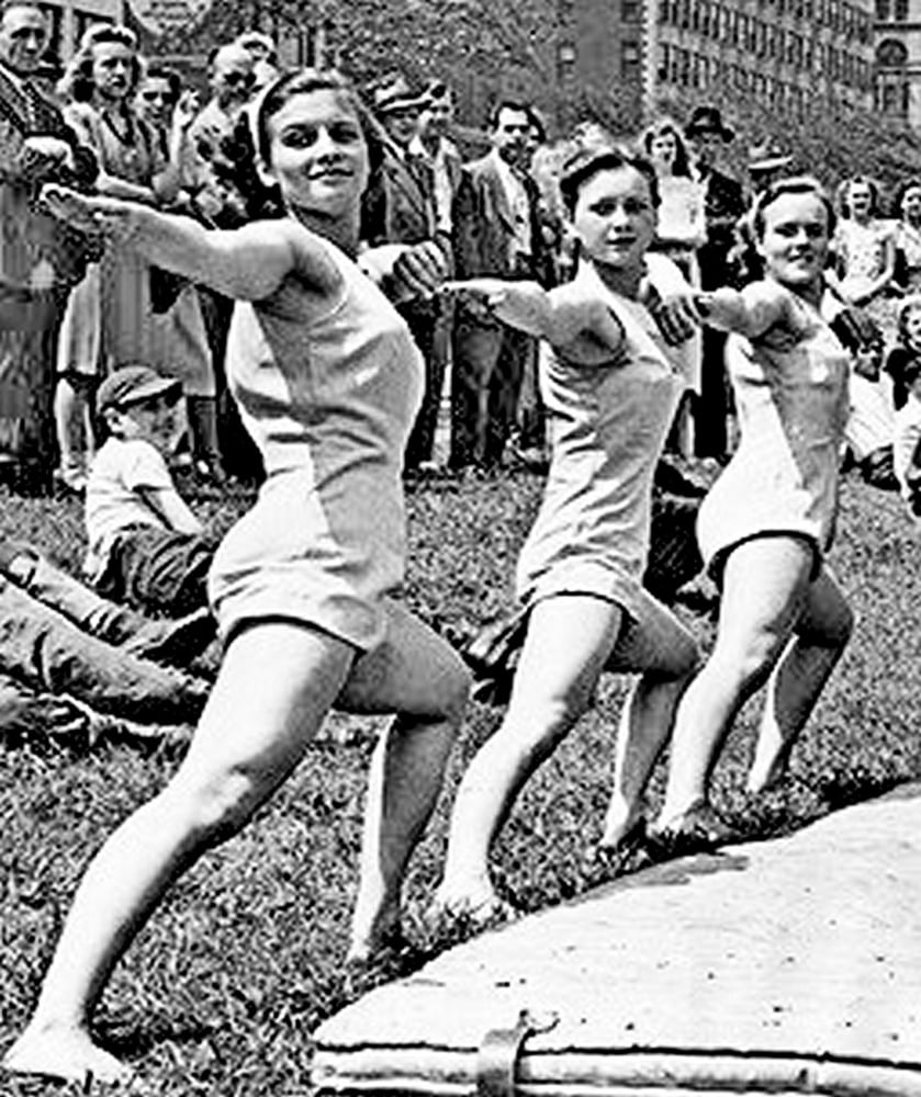 天然の毛深い女性
 #102101473