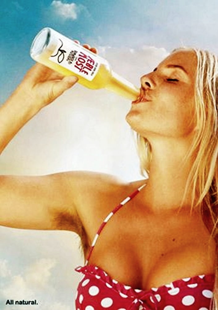 天然の毛深い女性
 #102101514