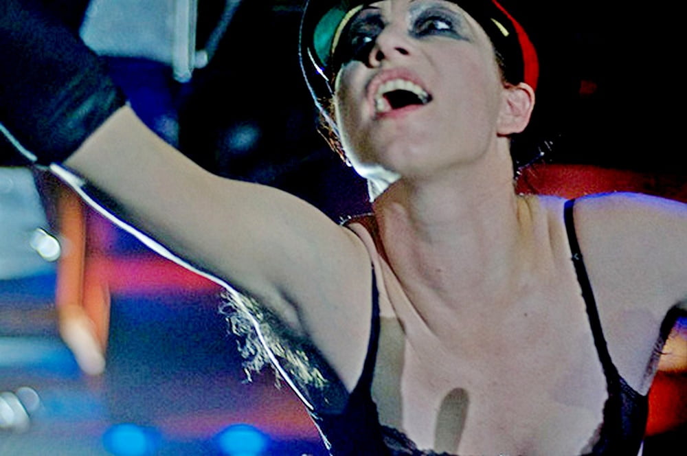 天然の毛深い女性
 #102101530