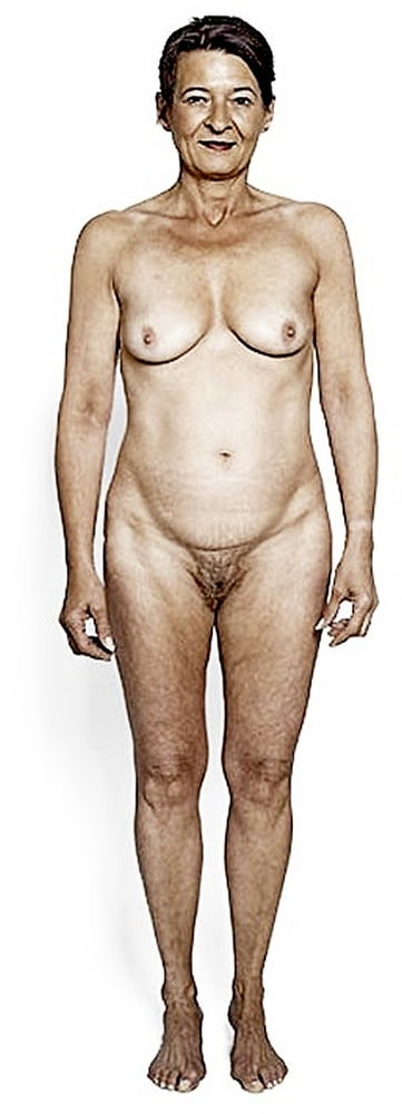 天然の毛深い女性
 #102101577