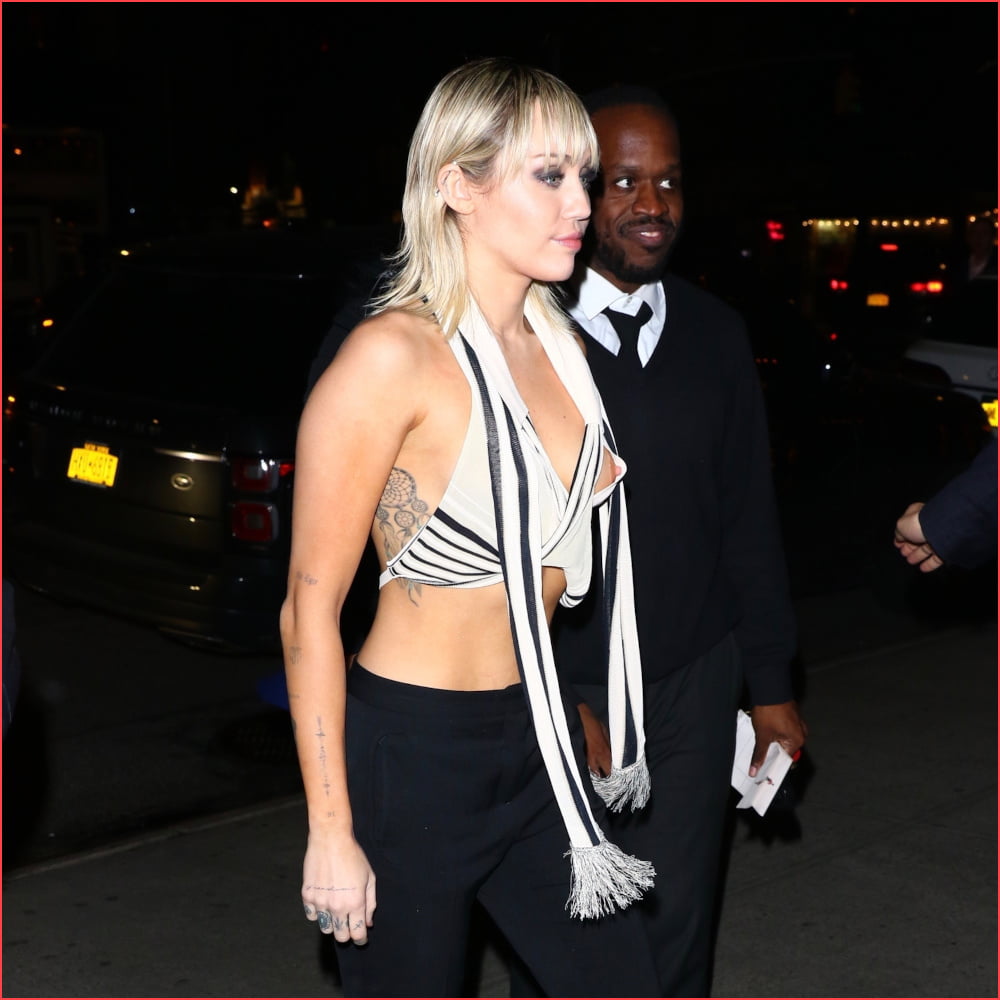 Miley Cyrus Nip Slip 02-12-2020 #106066794