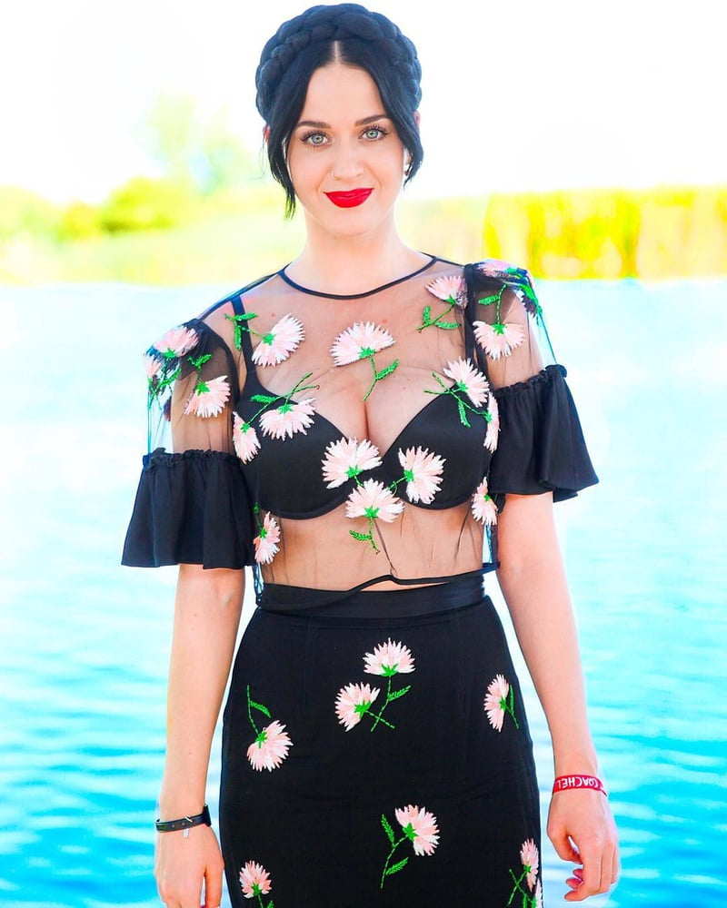 Katy Perry #106179596