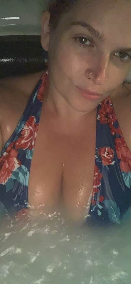 Exposed kilsluts #79842418
