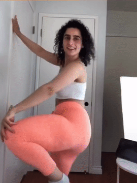 Estas chicas utilizan tiktok bien
 #89534241