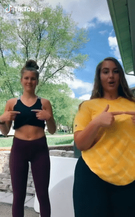 Estas chicas utilizan tiktok bien
 #89534261