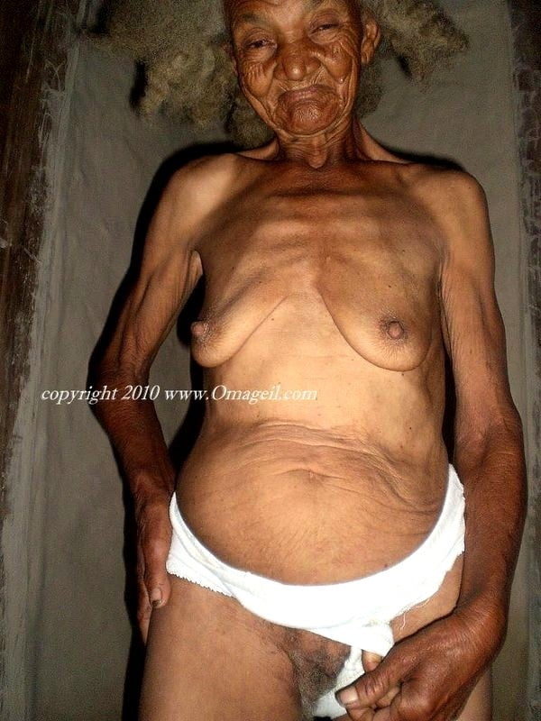 Black grannys #100879824