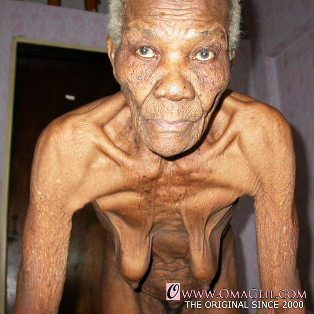 Black grannys #100879871