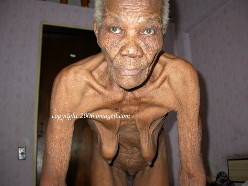Black grannys #100879874