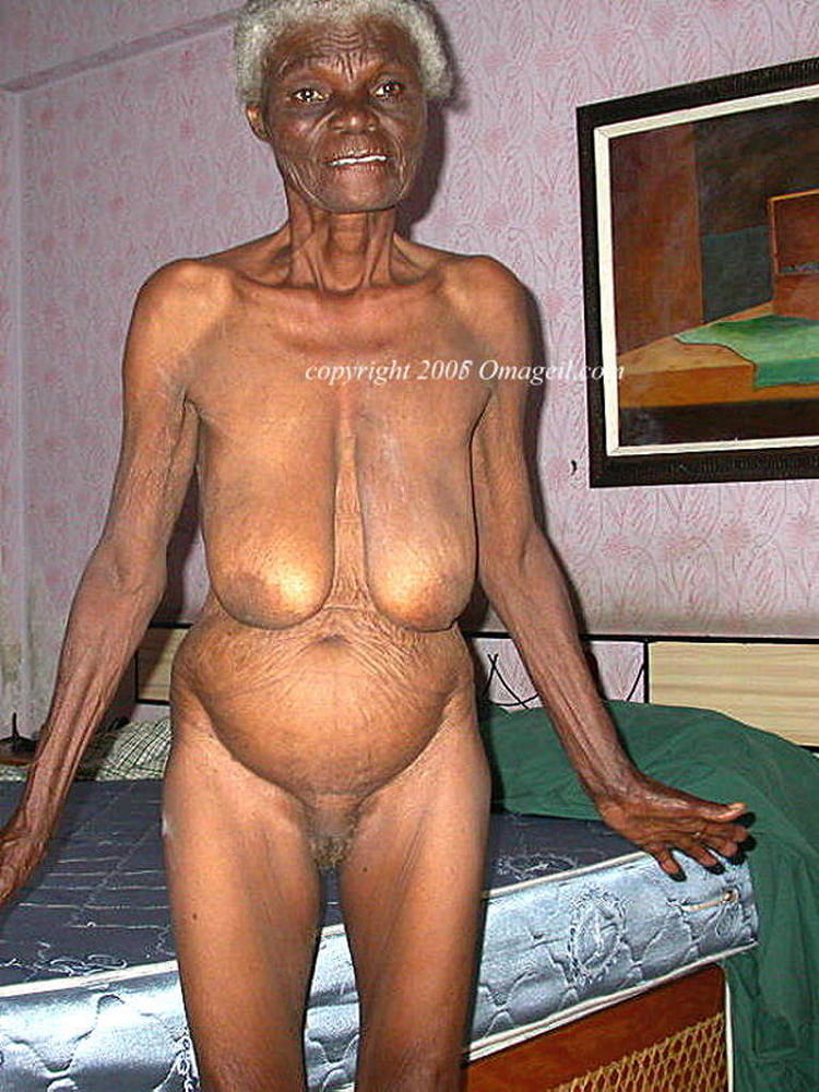 Black grannys #100879886