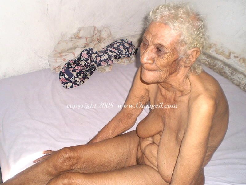 Black grannys #100879901