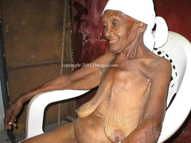Black grannys #100879927